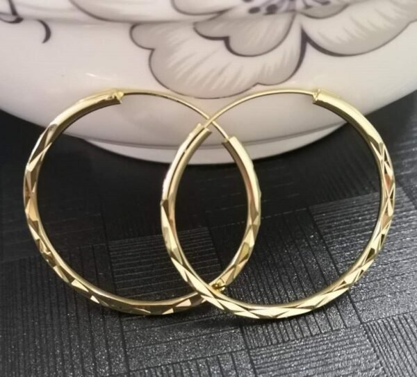 Luxurious 18K Gold Plated Hoop Earrings – Classic Shine for Everyday Elegance - Image 4
